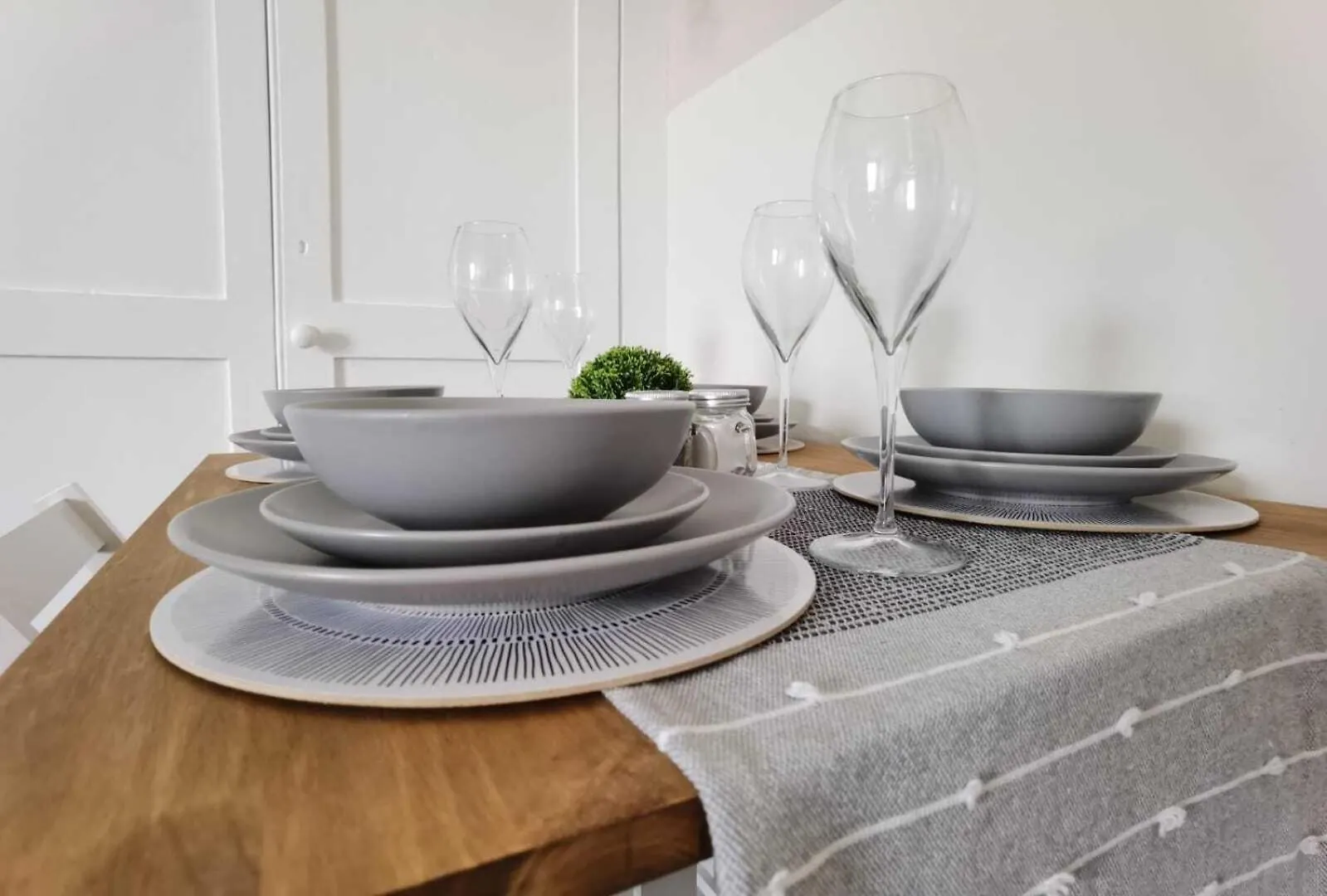 Raleigh Ff&Tf - 1 Bed Georgian Flat In The Centre Of Exeter, Free Parking With Wifi Apartment